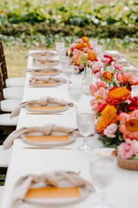 Outdoor wedding reception tables at Shreveport venue