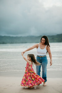 hanalei bay family photographer kauai-64