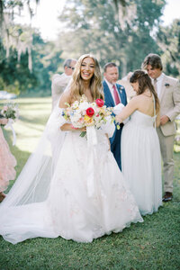 cocktail-hour-bride-smiling-charleston