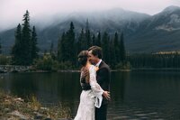 Alberta all-inclusive & small wedding photographer / allie knulls photography