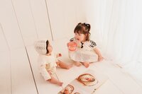 High-end Omakase sitter baby photography experience with Japanese newborn photographer in California