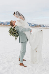 snowy-winter-wedding-ranch-granby-colorado1502