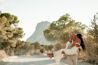 CAPTURING LIGHT - J&G-3069