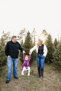 family mini christmas spring fall sessions maternity photographer photography stuarts draft waynesboro charlottesville staunton61