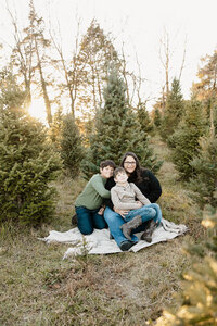 family mini christmas spring fall sessions maternity photographer photography stuarts draft waynesboro charlottesville staunton33