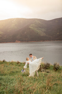 Mid west elopement photographer savvy shoots photography