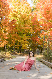 girl posing in Rochester Michigan photographer Senior Photos Savvy Shoots