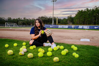 sennior-pictures-softball.jpg