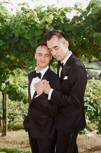 film-photographs-by-Lucie-Muse-Josh&Kyle-15