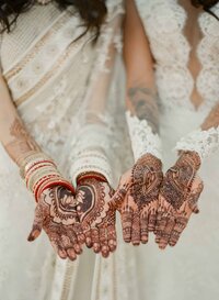 AUSTIN-MODERN-MONOCHROMATIC-INDIAN-WEDDING-00313