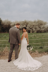Quad Cities Wedding Venue | Healy Hollow - Taylor Ridge Wedding Venue-60