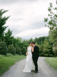 Big Spring Farm Wedding Photographer Kristen Weaver Photography VA Wedding Worldwide Wedding Editorial Fashion Chic Clean Film-1294