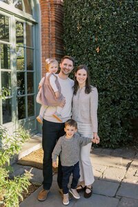 Classic family photo session with young children in Silicon Valley at Filoli