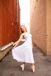 Morgan Pettis Senior Portraits 159