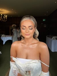 glowing-bridal-makeup