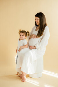 Studio Maternity 2024_Alexis Fox Photography + Maternity + Studio Session + Fortville + Indiana (2 of 26)