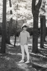 melmarie-photography-high-school-senior-photos-west-bend-wi.jpg-044