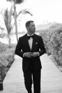 3. Groom GR_SunnyLeePhoto-68