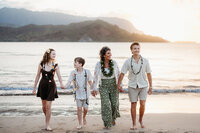 Extended Family Session at Hanalei Bay-10