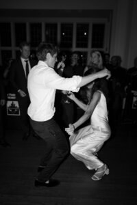 tuxedo-club-new-york-city-wedding-photographer-sava-weddings-1551_websize