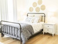Guest bedroom redesign inspiration by Moda Designs