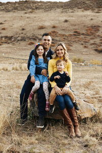 2022_BosquezFamily-98