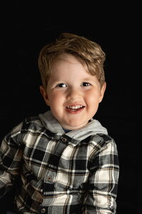 sample-school-photo-ptbo-photographer-white-laluzstudios-17 (2)