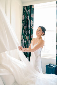 Reynoso-Clark-Bride-Getting-Ready-6