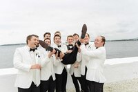 fun groom and groomsmen photos