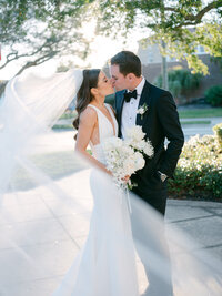 Kristen Weaver Photography Orlando Florida Destination Photographer Worldwide Wedding Editorial Fashion Inspired Clean Film KWP -0435