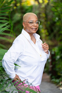 Dallas Fort Worth Headshot Photographer traditonal lifestyle on location in studio lightly photography-00013