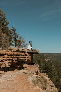 Mogollon-Rim-Arizona-Adventure-Elopement-Photographer-1