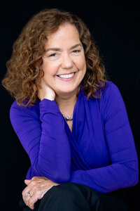 2020_09_10 Kathleen Quinn Headshots -171-Edit