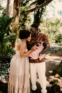 oahu-newborn-botanical-gardens-session