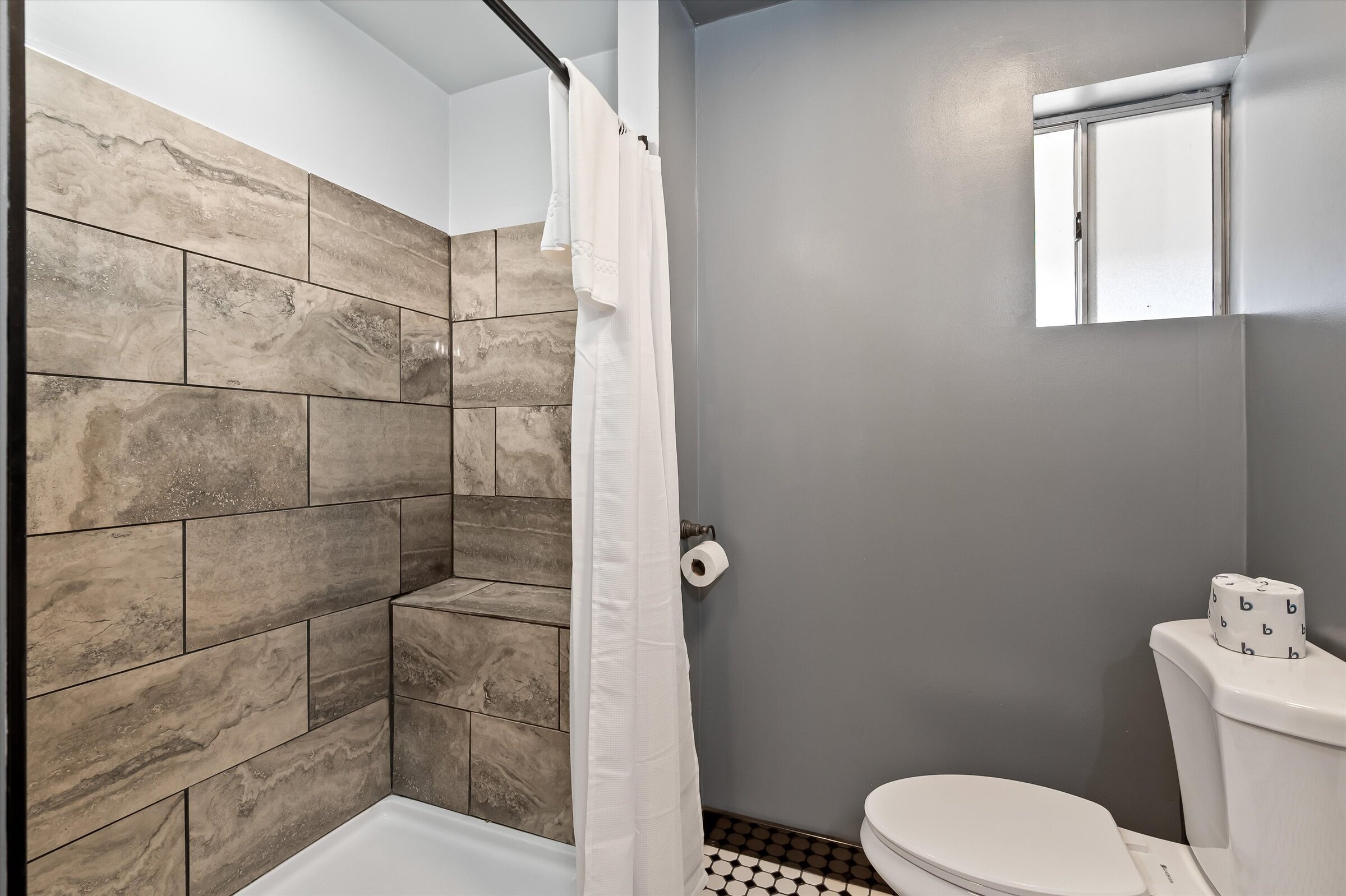 Sagebrush Inn — photo 15 of 25