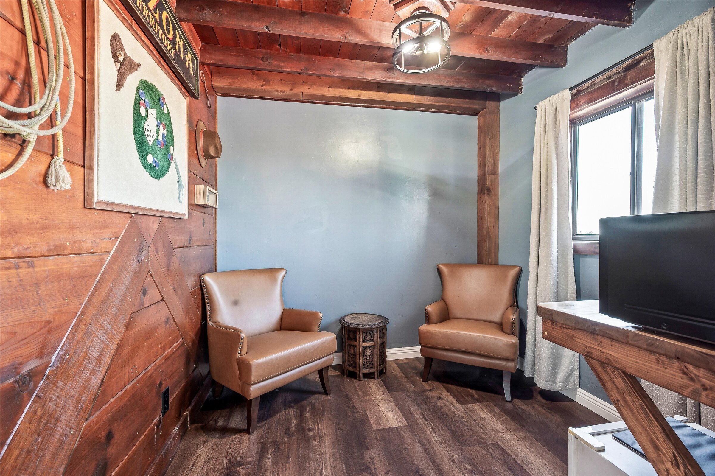Sagebrush Inn — photo 4