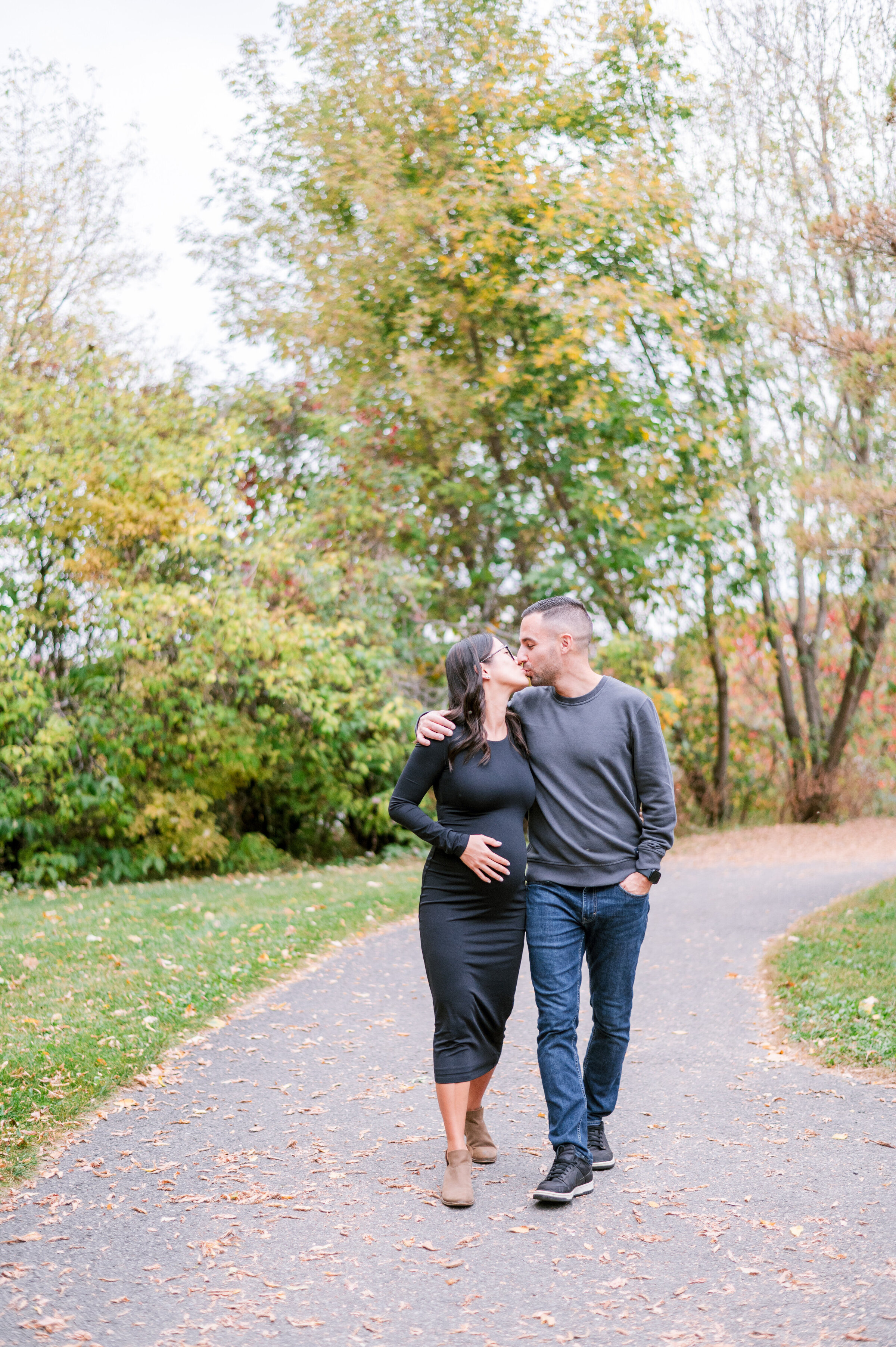 0045  Julianna Karim Maternity Family_Fall Claudette Cain in Ottawa_Photography by Emma