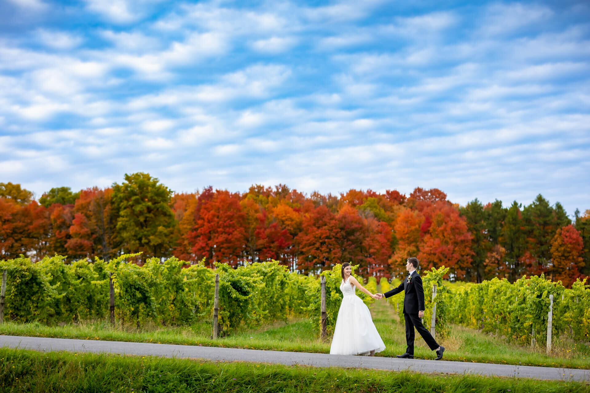 Finger-Lakes-Wedding-Photographer-Glenora-Vineyard-Autumn-Fall