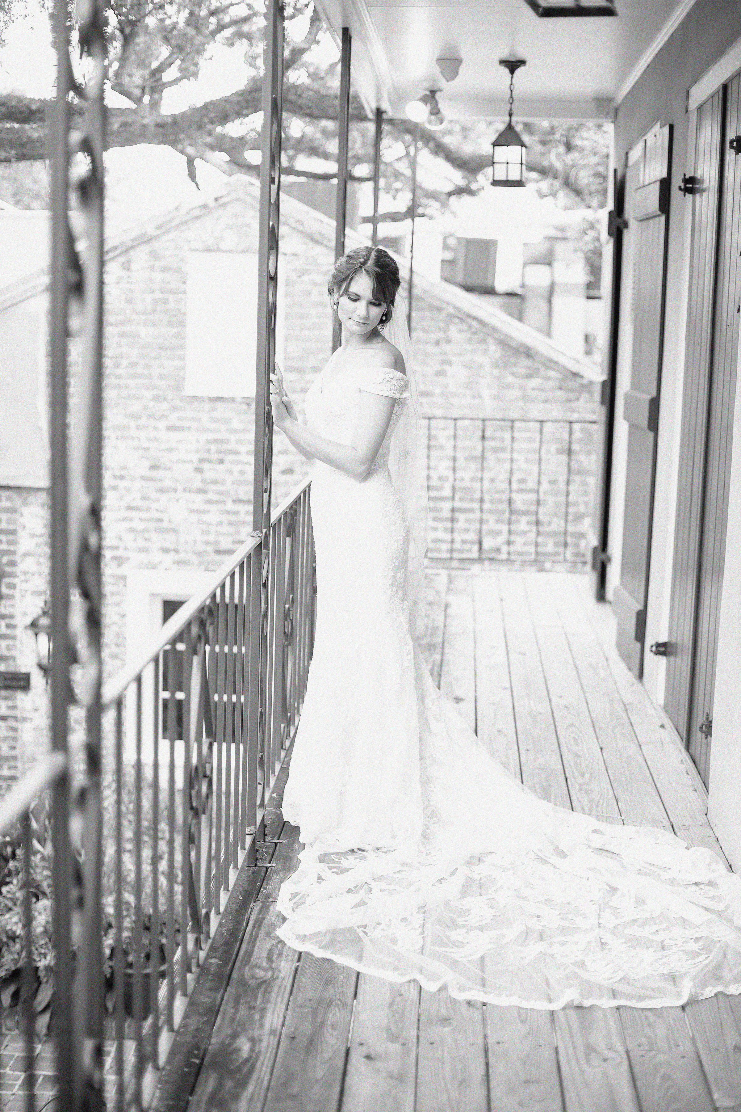 Christina-Bondi_Bridals65BW-Film
