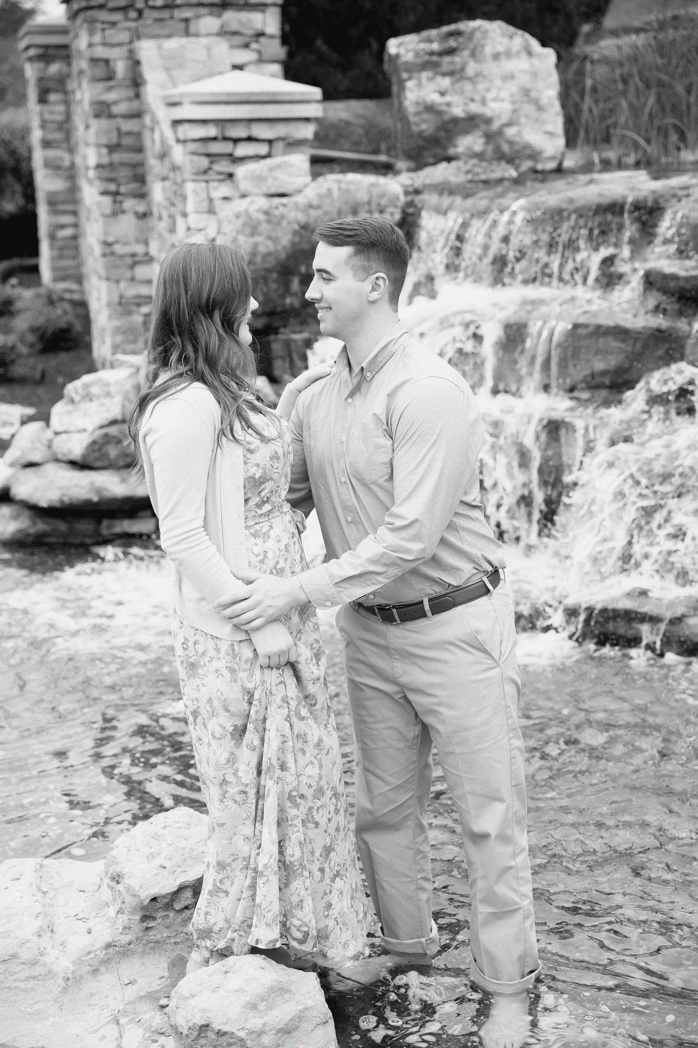 ASHLEY_REED115BW-Film