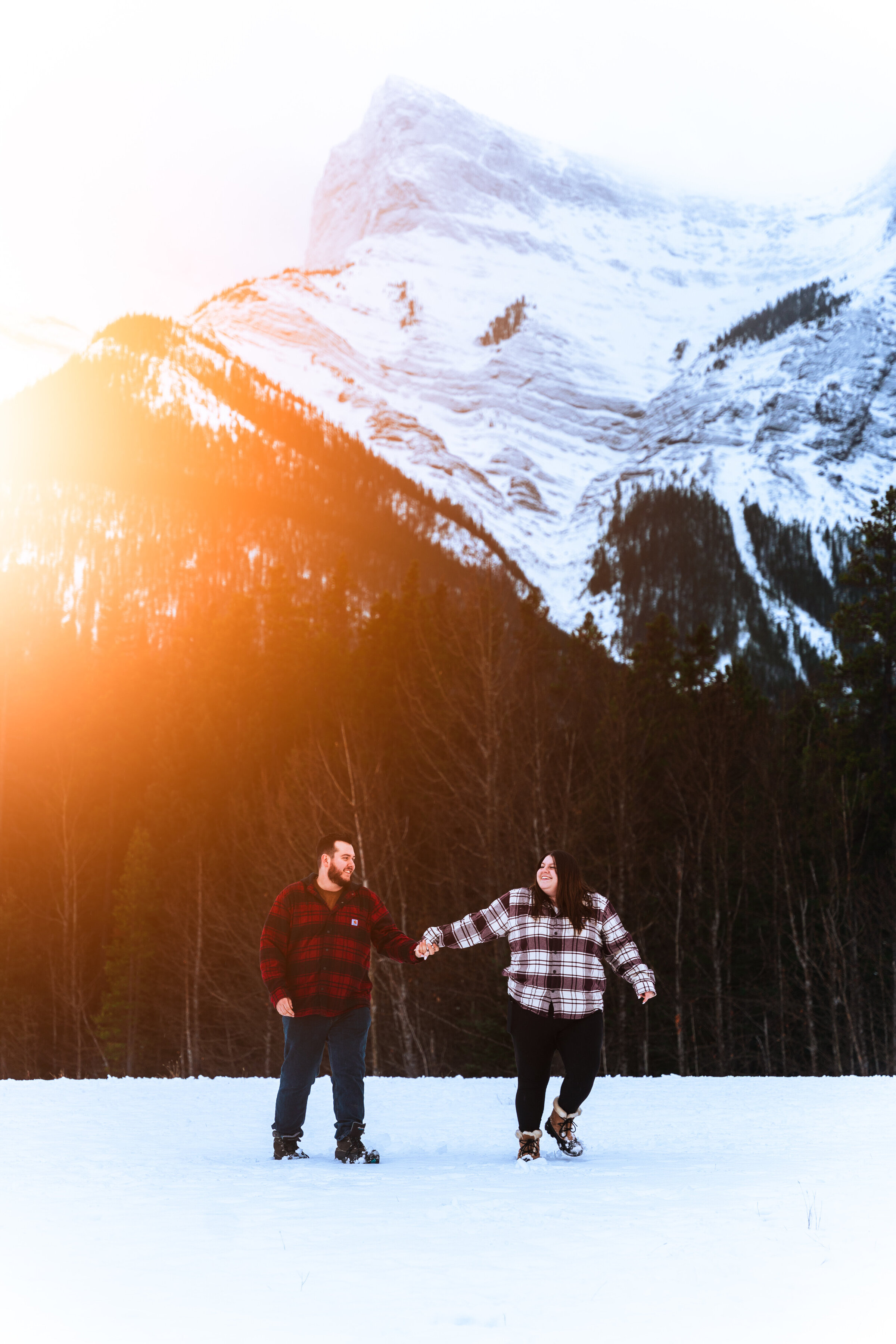 engagement photography session in Canada snow