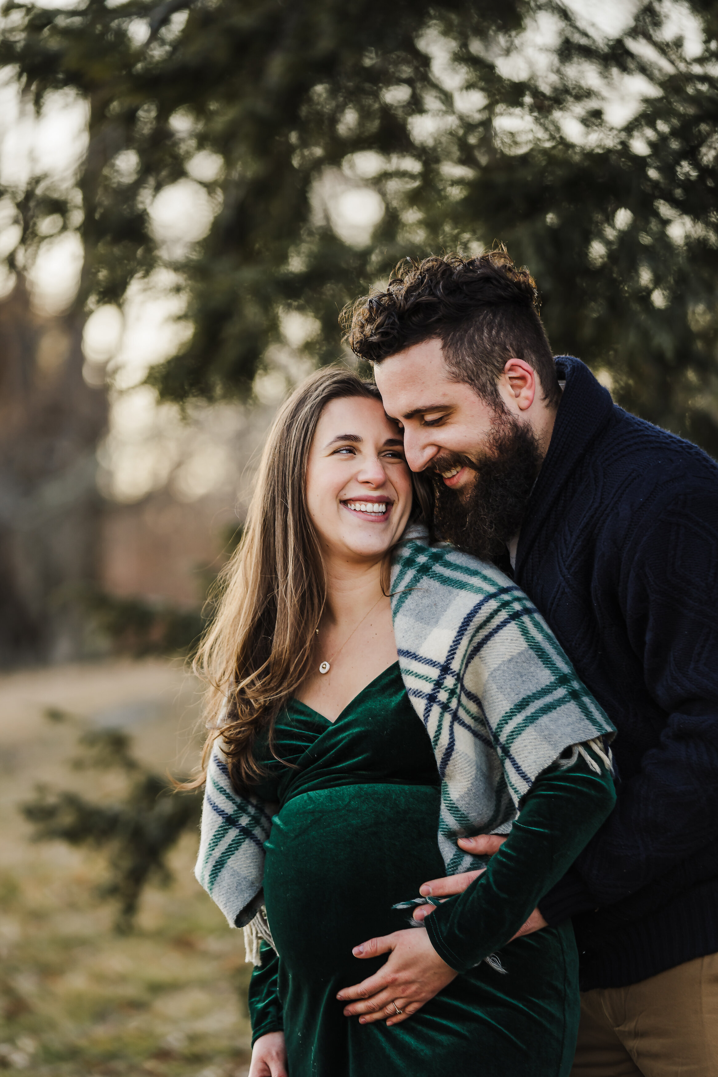 winter maternity photos in boston