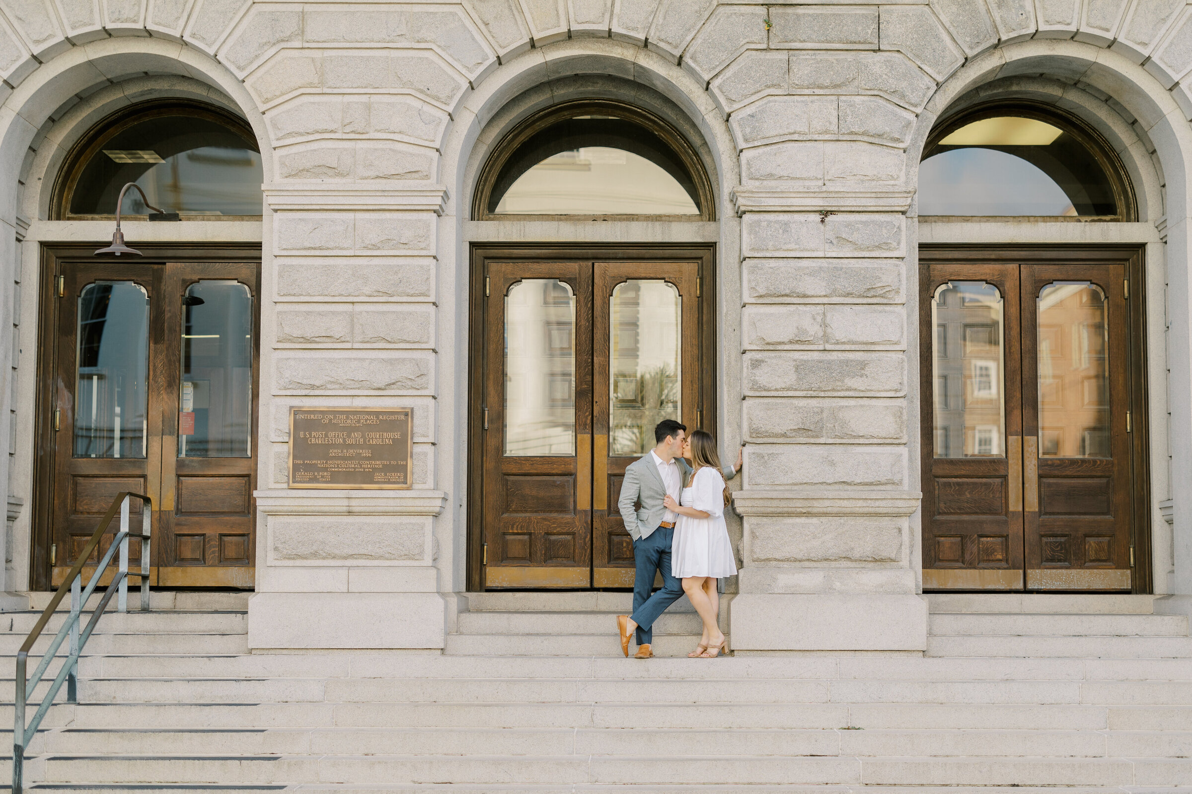 downtown-charleston-engagement-photography