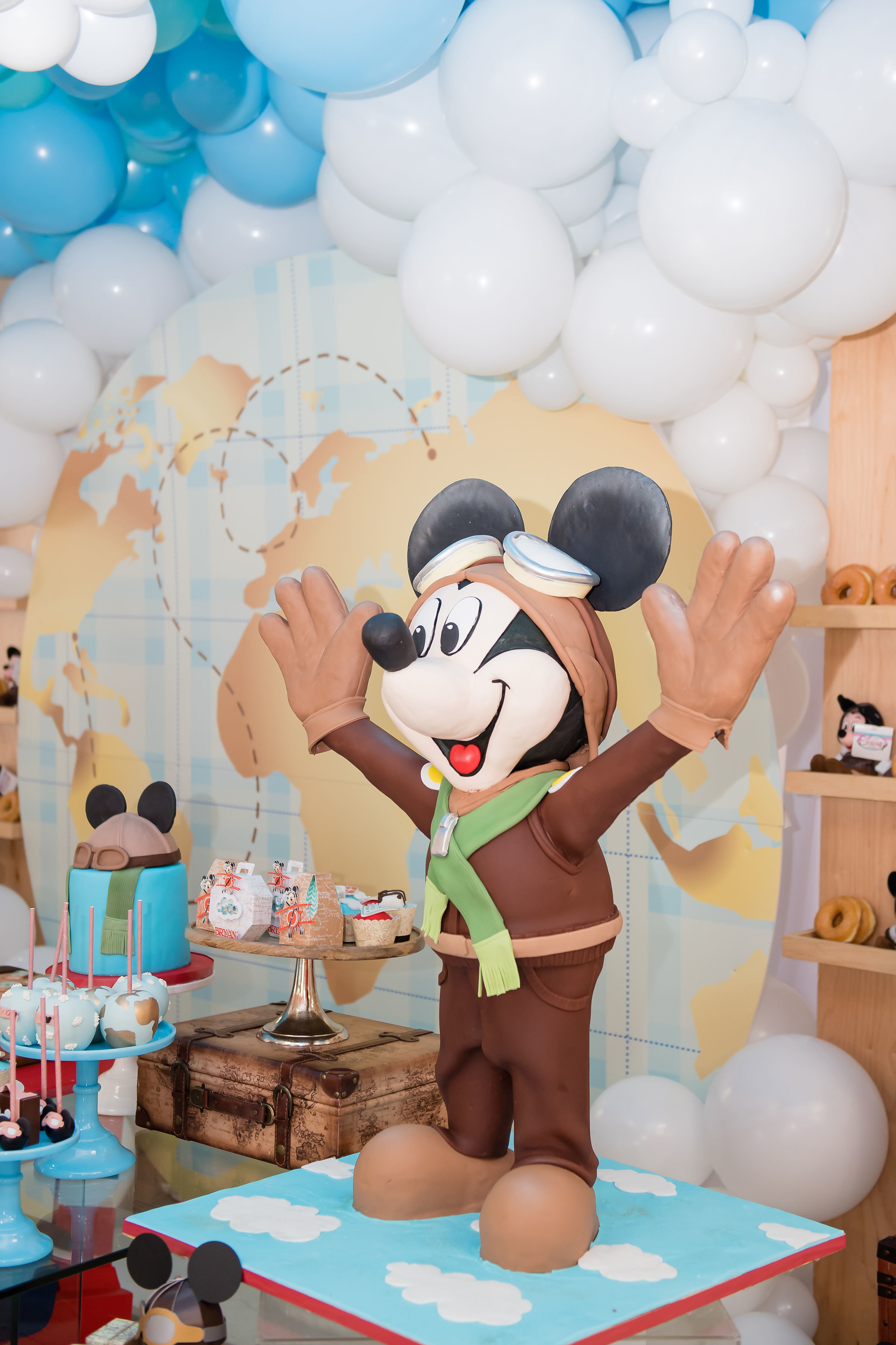 miami-event-planner-one-inspired-party-Mickey-Aviator-12