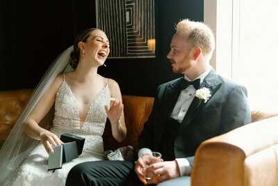 Emma-Knutson-Photography-Indianapolis-Wedding-Sixpence-A+J--381