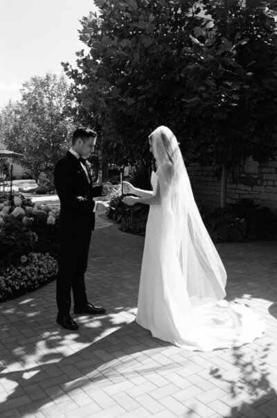 Aspen-Avenue-Chicago-Wedding-Photographer-Film-The-Farmhouse-First-Look-Vows-Candid-2
