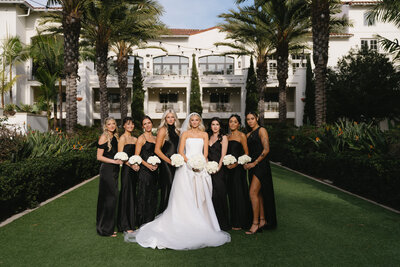 San Diego wedding hair and makeup, best bridal beauty tam for large parties, luxury weddign hair and makeup
