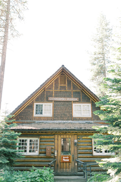 Lake-Tahoe-Wedding-At-Gatekeepers-Museum-36