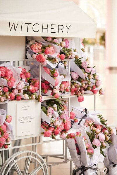 brand-activation-flowers-witchery