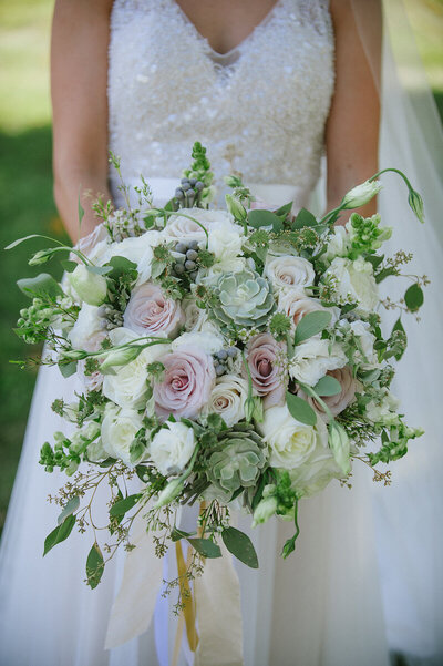 Springfield-Manor-wedding-florist-Sweet-Blossoms-succulent-bouquet-Spence-Photographics